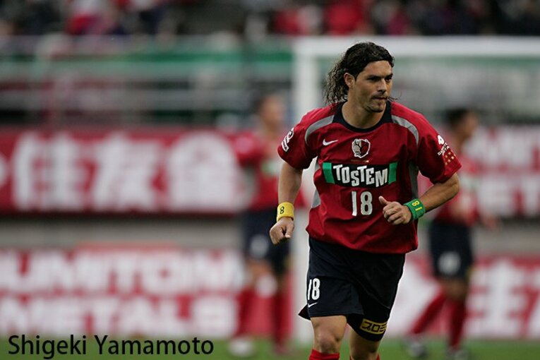 内田篤人を鹿島恩師＆ブラジル勢も敬愛　マルキーニョス「アツは特別なアミーゴ、兄弟だ」(4)