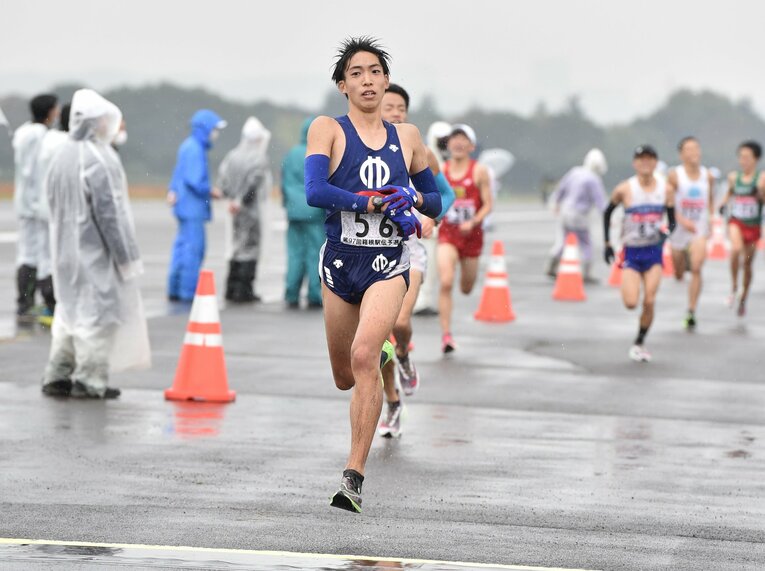 2020年の箱根予選会にて。日本人トップの全体5位で順大の予選トップ通過に貢献した　©JMPA