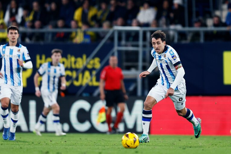 オヤルサバルの突破　©Daisuke Nakashima