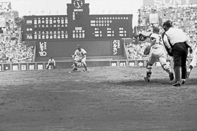 「甲子園最高の試合」とも称される1979年夏の箕島－星稜。延長18回に及ぶ死闘だった ／ photograph by AFLO