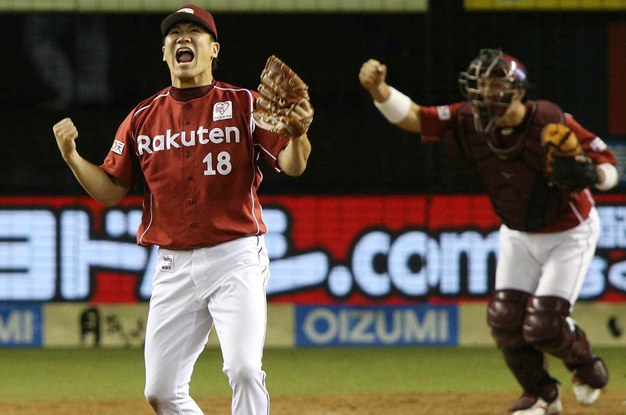 楽天・田中将大「伝説の8球」を振り返る 涌井秀章「ダルビッシュや僕よりも大人な投球しますよね」<Number Web> photograph by JIJI PRESS.