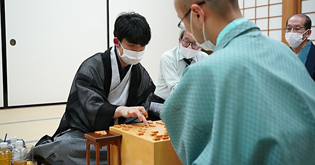 藤井聡太の天才性を名棋士はどう評したか 現状で勝つプランがない まるでモーツァルト 名言 将棋 Number Web ナンバー