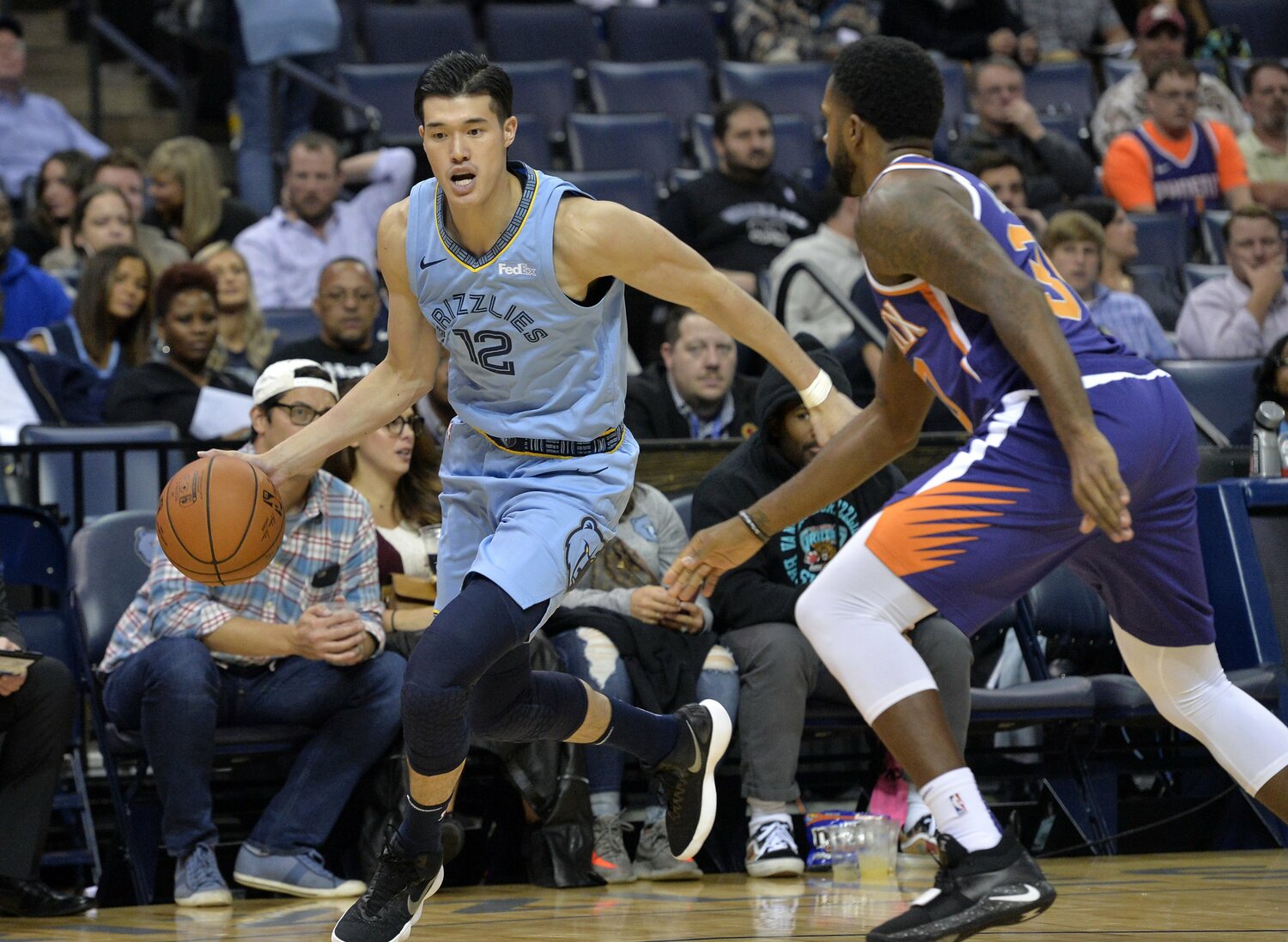 フェニックス・サンズ戦でNBAデビューを飾った渡邊雄太　©AP/AFLO