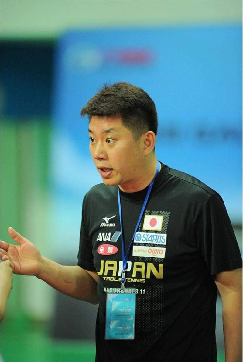 ジュニア日本代表を率いた頃の呉監督　（本人提供）