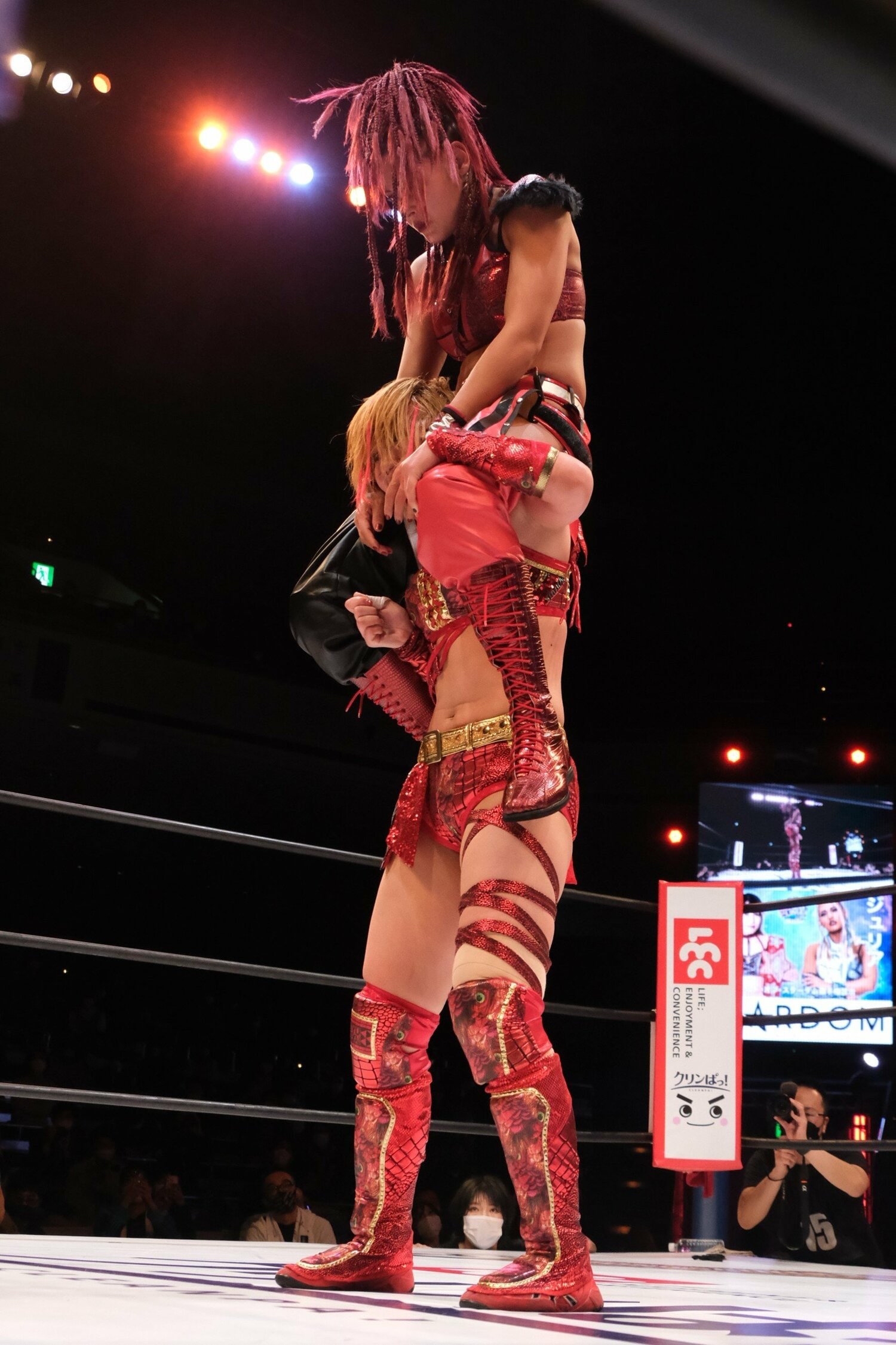 ジュリア戦のフィニッシュとなった「朱世界」