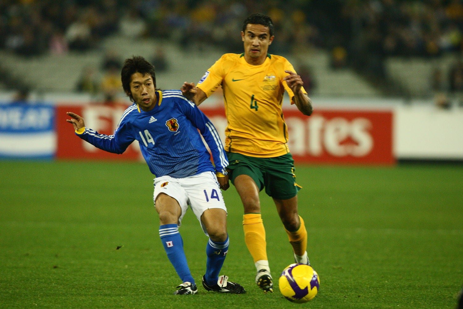 南アフリカW杯アジア最終予選(vsオーストラリア)でプレーする中村憲剛氏 ©Tamon Matsuzono