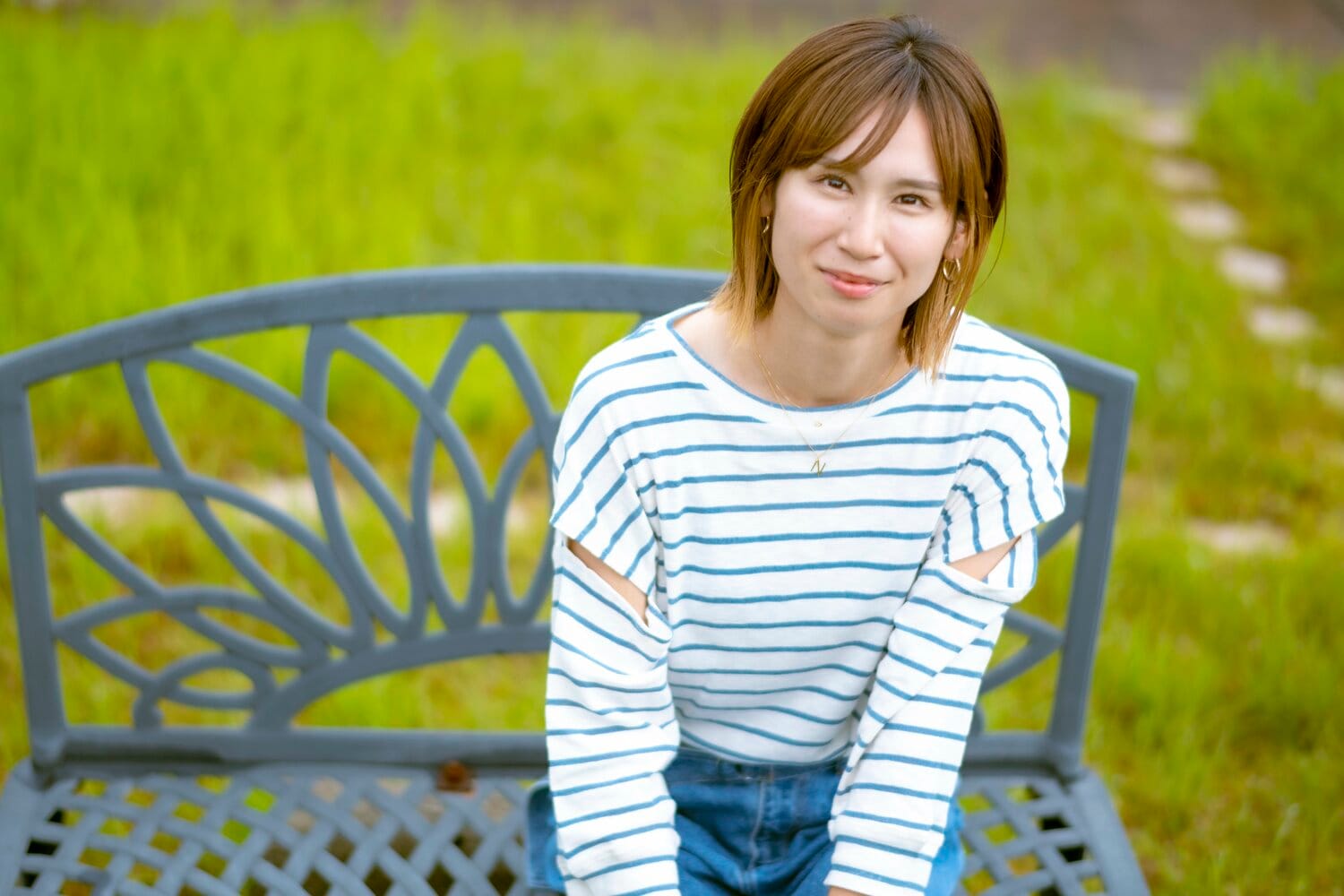 インタビューにこたえる秦（2022年撮影）　©Takuya Sugiyama