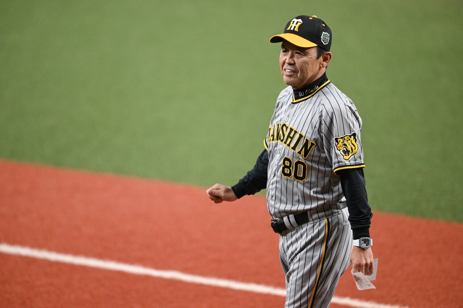 日本シリーズでは様々な「秘策」を登場させた岡田監督　©Nanae Suzuki