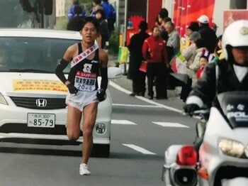 「作中の比ではない弱小校」学習院大から学連選抜へ…池井戸潤『俺たちの箱根駅伝』を読んだ川内優輝の回想「予選会出場で胴上げしました」＜Number Web＞ photograph by Yuki Kawauchi