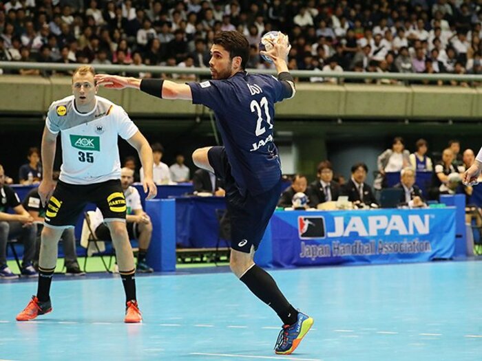 日本ハンド界から続々海外武者修行へ。東京五輪への強化策は進んでいるか？＜Number Web＞ photograph by YUTAKA/AFLO SPORT