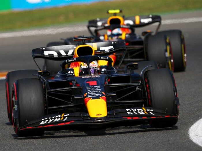 ホンダ・スピリット全開！ 圧倒的強さで勝利したベルギーGPの表彰台で、HRC吉野誠メカニックが男泣きした理由＜Number Web＞ photograph by Getty Images / Red Bull Content Pool