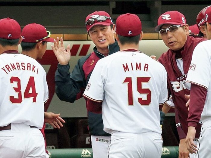 松坂世代で初の“監督”。平石洋介という男。~楽天で監督代行に指名されたのは、生粋のリーダー気質~<Number Web> photograph by KYODO