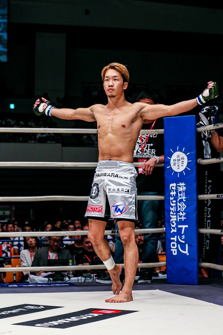 2018年8月12日、不敵な表情でRIZINデビュー戦のリングに上がった　©RIZIN FF Susumu Nagao