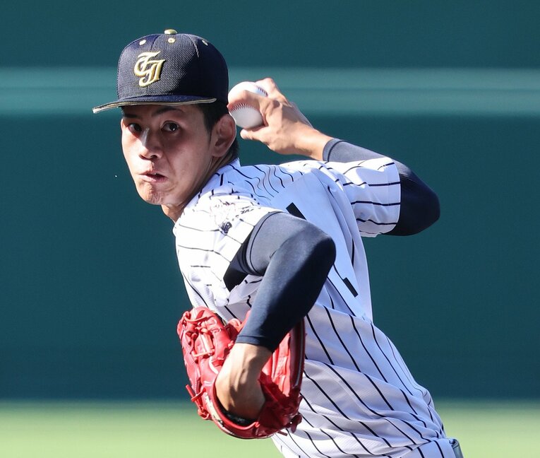 最速148キロをマークするなど好投を見せた鳥取城北のエース・田中　©JIJI PRESS