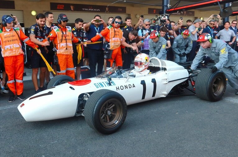 メキシコでRA272のステアリングを握ったのは角田裕毅だった ／ photograph by Masahiro Owari