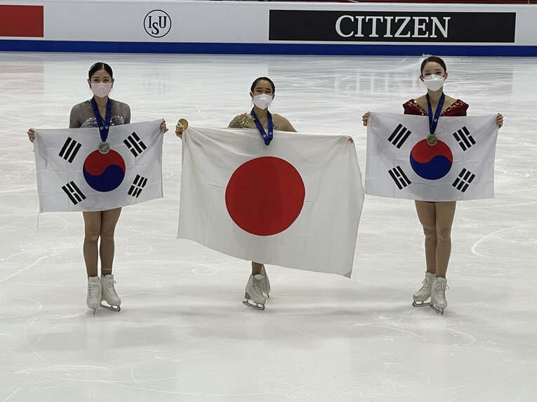 5年ぶりのタイトルを手にした三原　©Akiko Tamura