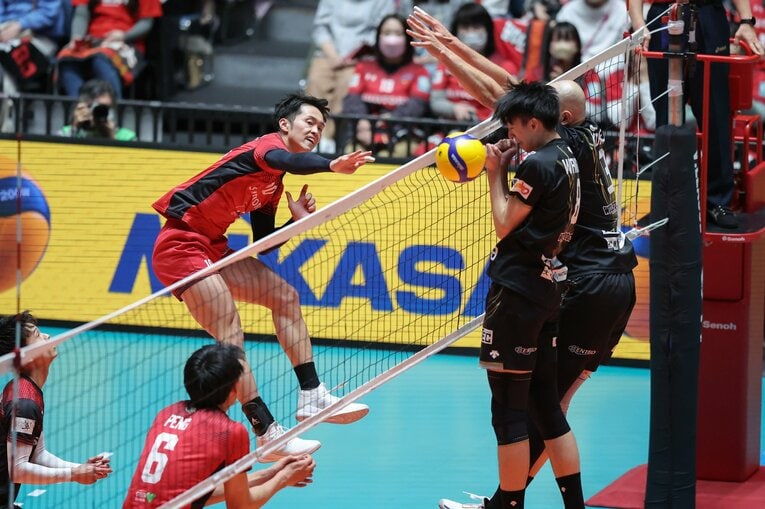 サントリーサンバーズ 藤中謙也　©︎V.LEAGUE