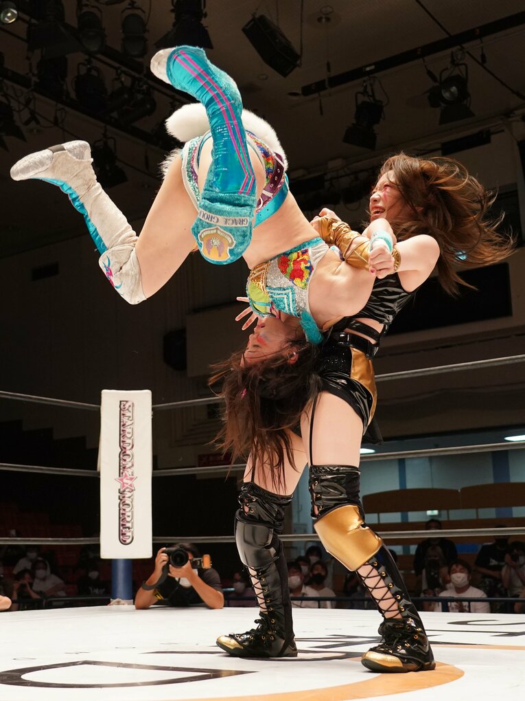 「高校行ってないです。友達いないです。そんな私に目標ができた」“キモオタ”たちを魅了する悪の華・鹿島沙希の女子プロレス道(12)