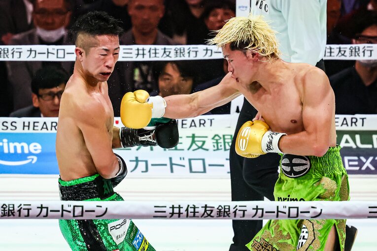 那須川天心の右フック　©Susumu Nagao