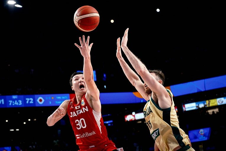昨年W杯での富永の姿勢はチームのオフェンシブな戦術を貫いたことの現れでもあった　©FIBA