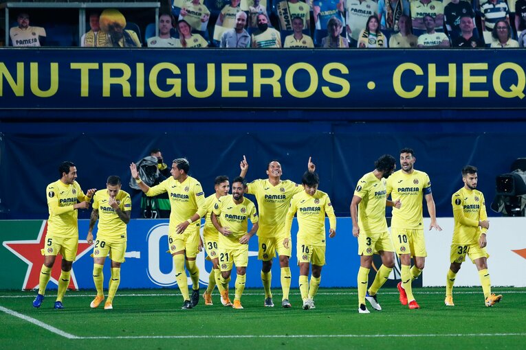 バッカの先制ゴールに喜ぶビジャレアルイレブン©Daisuke Nakashima