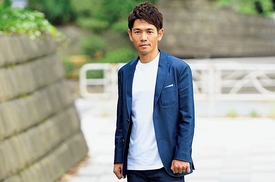 【有馬記念】「甘っちょろいことやってたな」戸崎圭太が振り返る2014年とジェンティルドンナ<Number Web> photograph by Keiji Ishikawa