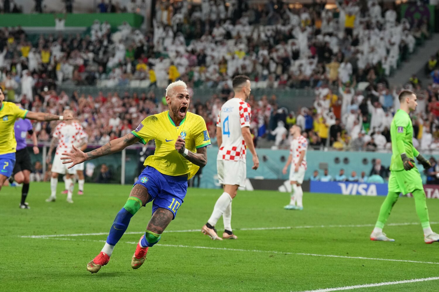 カタールW杯準々決勝のクロアチア戦、延長でスーパーゴールを決めたネイマール　©︎Kaoru Watanabe/JMPA