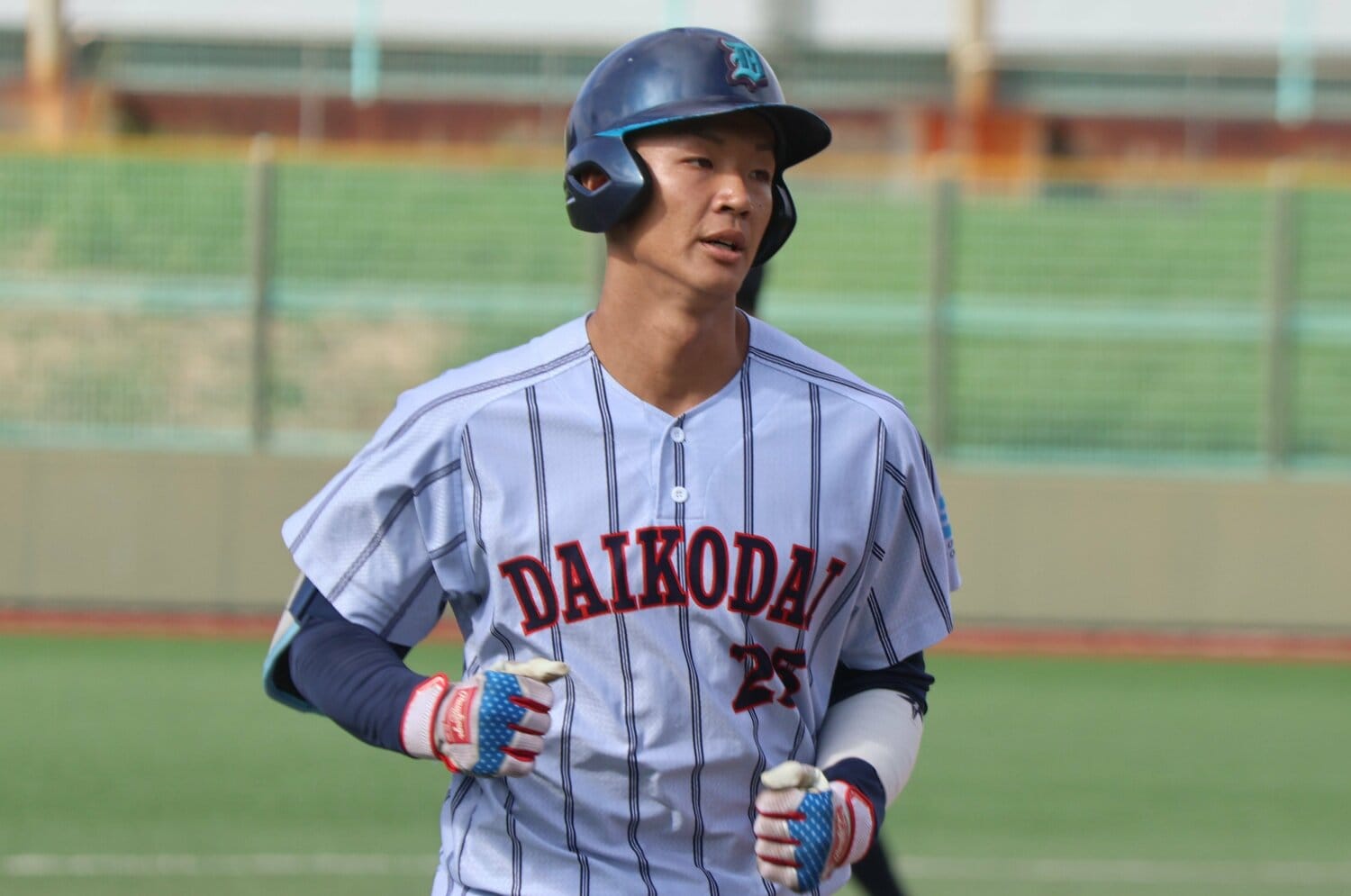「高校時代は最後まで控え」「2部リーグの大学進学」の選手がナゼ…“大学史上初のドラフト指名選手”に？ 日ハム《ナゾの育成1位》岡田光平とは何者か＜Number Web＞ photograph by Fumi Sawai