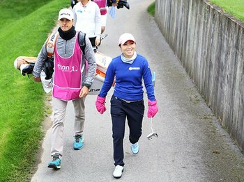 初メジャー制覇キム・インキョン。強さの源はゴルフ以上に人生を……。＜Number Web＞ photograph by Shizuka Minami