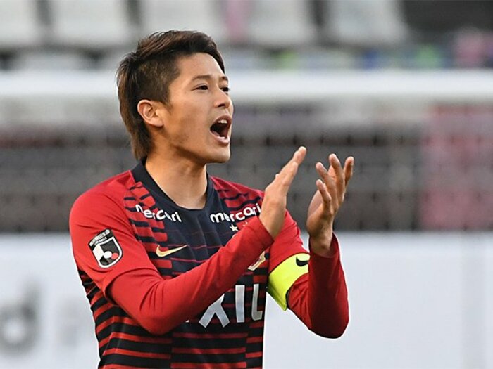 内田篤人が“還元する闘将”に変貌。プレーだけでなくスタジアム改善も。<Number Web> photograph by Getty Images