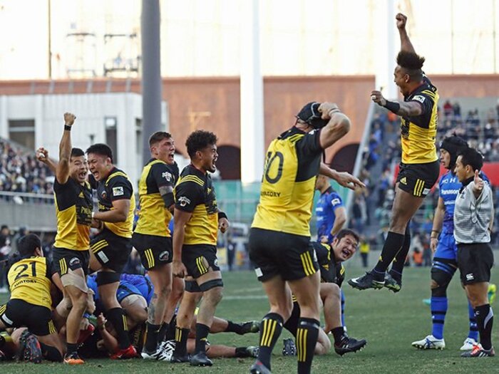 選手権連覇の先に見る「世界基準」。ラグビー日本一、サントリーの野望。＜Number Web＞ photograph by Kyodo News