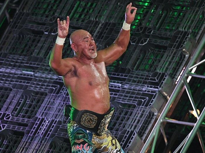 武藤敬司の“ノア入団”は何を意味するのか 会場がどよめく武道館の潮崎戦にみた「老いぼれ」の底力<Number Web> photograph by Masashi Hara