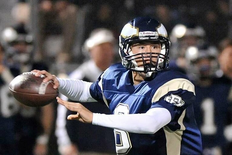 QBという重要なポジションゆえ、「二刀流」は断念せざるを得なかった（母・久美子さん提供）