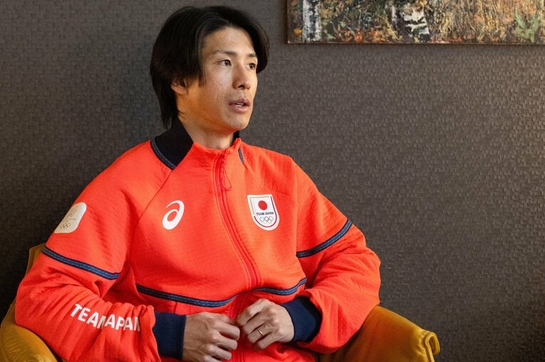 表彰台秘話を話してくれた堀島　©Asami Enomoto/JMPA