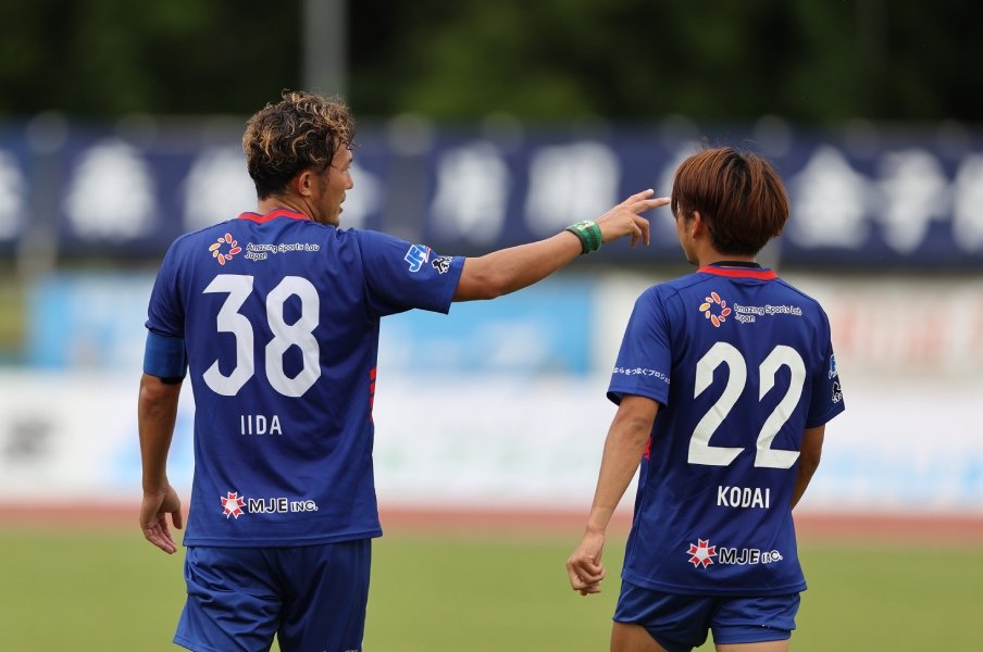 妻との入籍日は松田直樹の命日 8月4日 飯田真輝35歳はなぜ マツさんの思い を 勝手に受け継いだ のか Jリーグ Number Web ナンバー