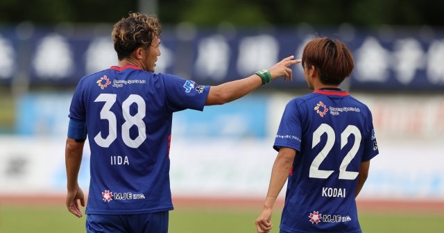 妻との入籍日は松田直樹の命日 8月4日 飯田真輝35歳はなぜ マツさんの思い を 勝手に受け継いだ のか Jリーグ Number Web ナンバー 妻との入籍日は松田直樹の命日 8月4日 飯田真輝35歳はなぜ マツさんの思い を 勝手に受け継いだ のか Jリーグ Number Web ナンバー