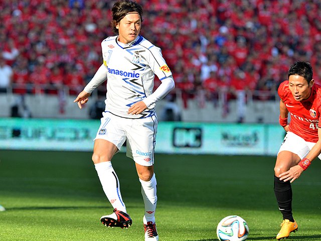 遠藤保仁（7／12）を徹底解剖 - Number Web - ナンバー