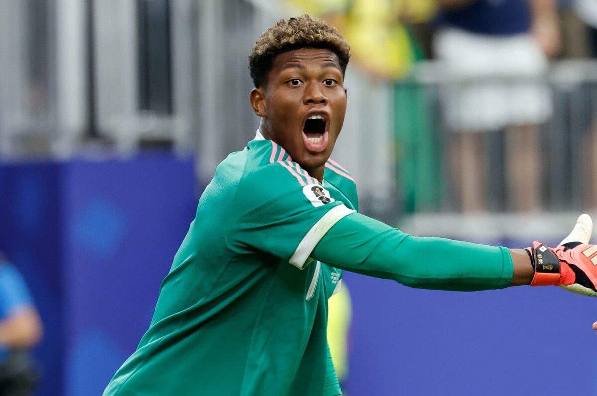 値引き中★超レア★ブラジル戦★ サッカー日本代表 アウェイ XL ゴールの佐野海舟でも、スーパーセーブの鈴木彩艶でもない…W杯ブラジル