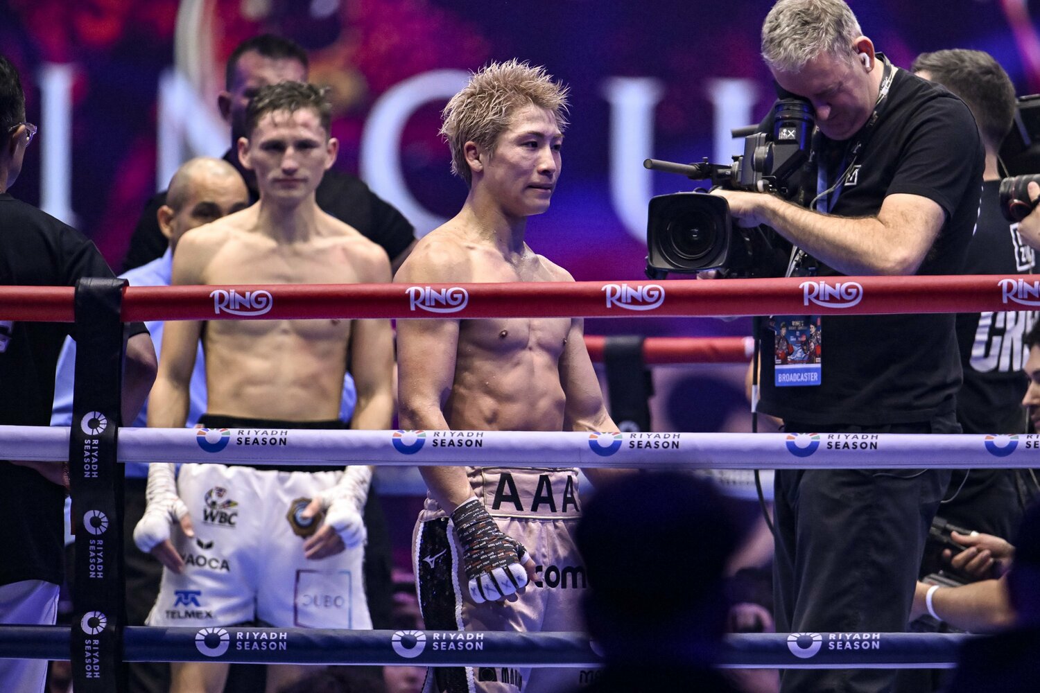 試合後、「疲れました」と本音を漏らした井上尚弥　©︎Hiroaki Finito Yamaguchi