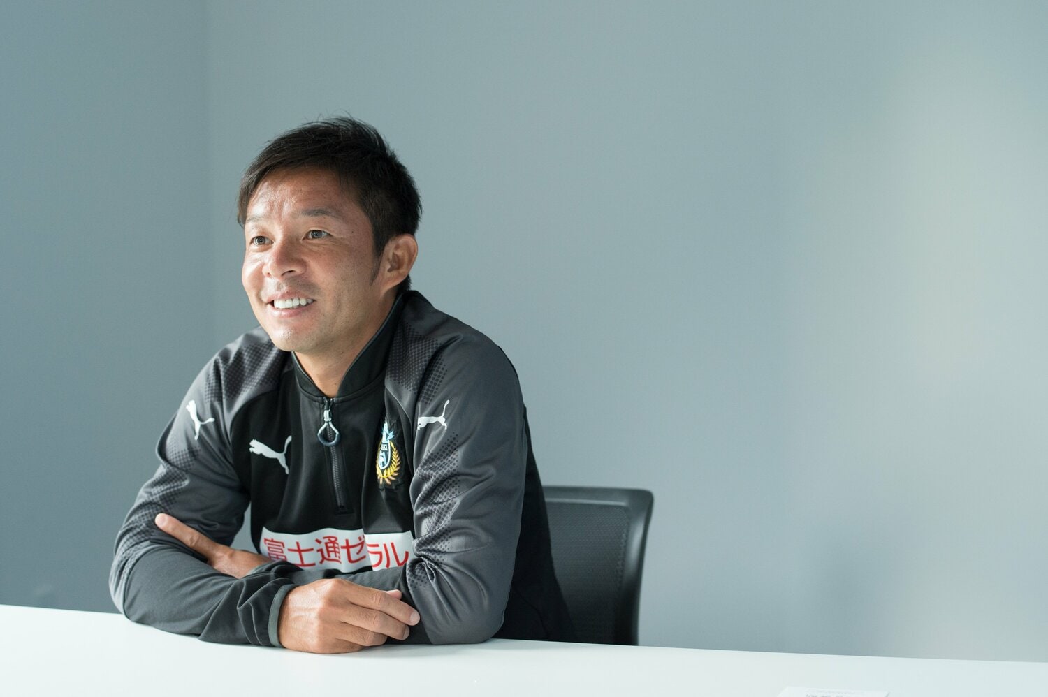 2017年、監督就任1年目の鬼木達（当時43歳）©Nanae Suzuki