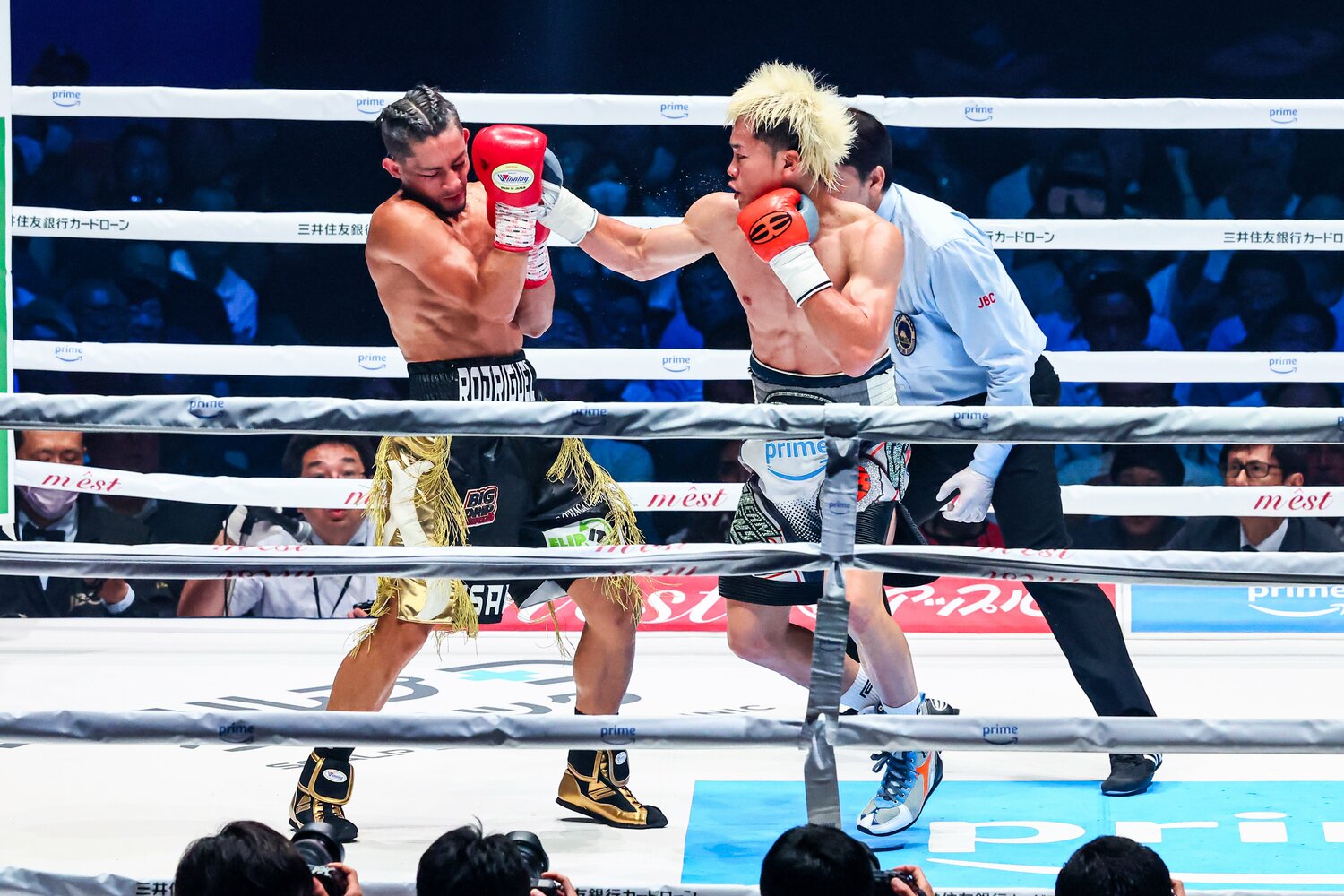 那須川天心のフィニッシュまでのコンビネーション（1枚目／全2枚）©Susumu Nagao