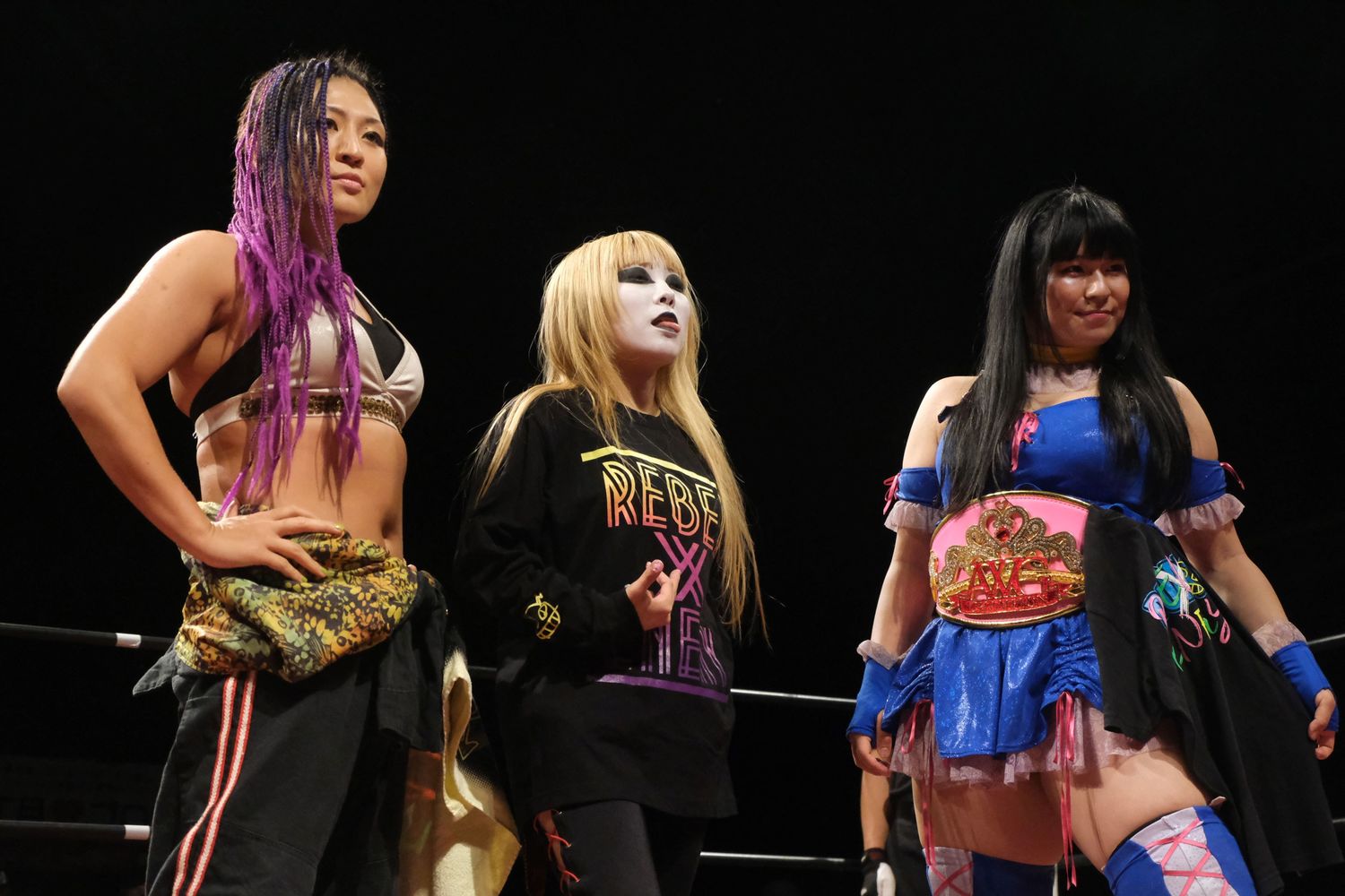 恒例の666納涼夏祭り興行、ラム会長はセミファイナルにも山下りな（左）、尾崎妹加とのトリオで出場