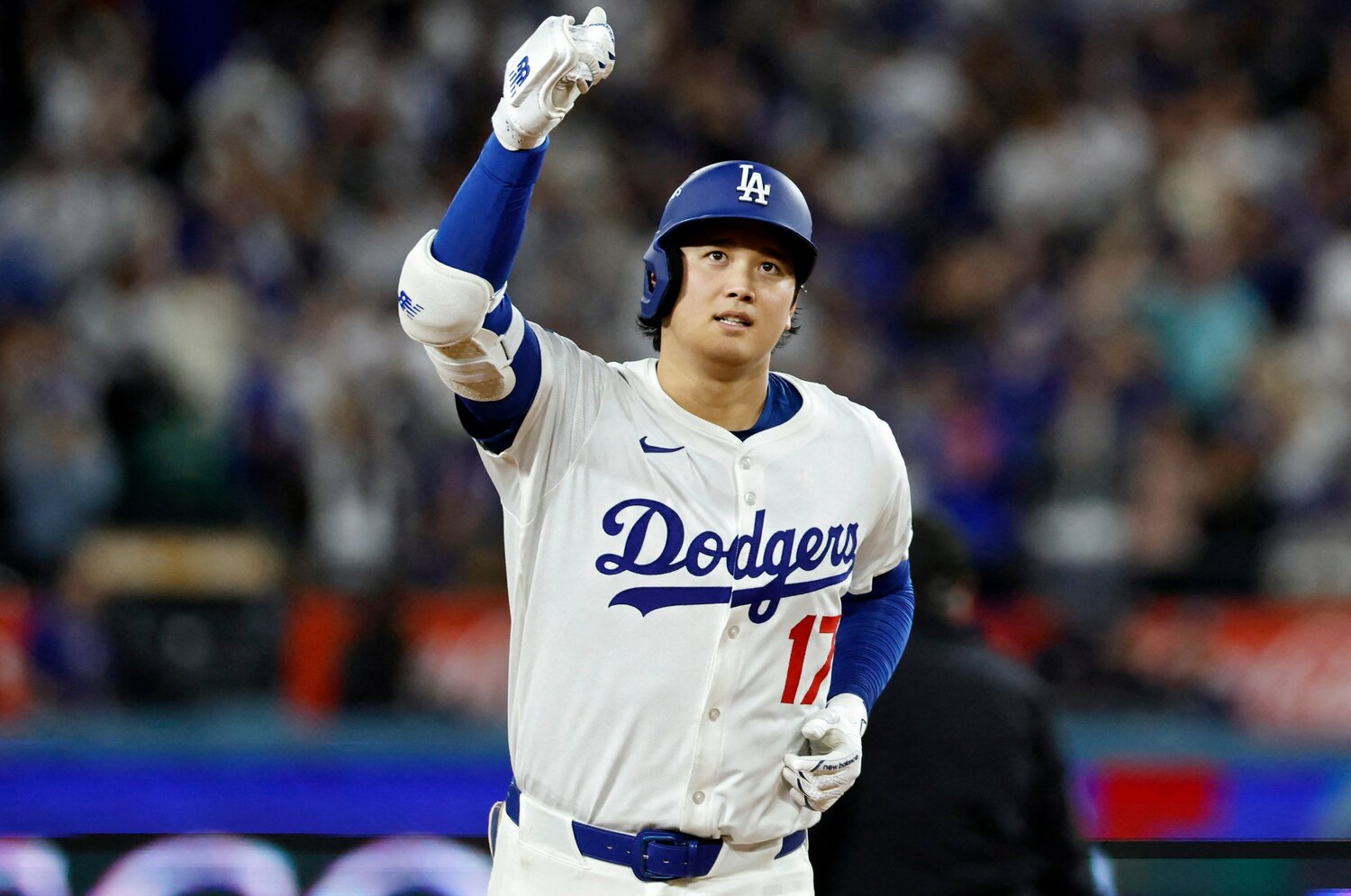 大谷翔平は「まるで弟」「清掃スタッフにも礼儀正しい」ドジャース入団前の“チームメイトに愛された”素顔…現地で目撃した“ロッカールーム秘話”＜Number Web＞ photograph by JIJI PRESS