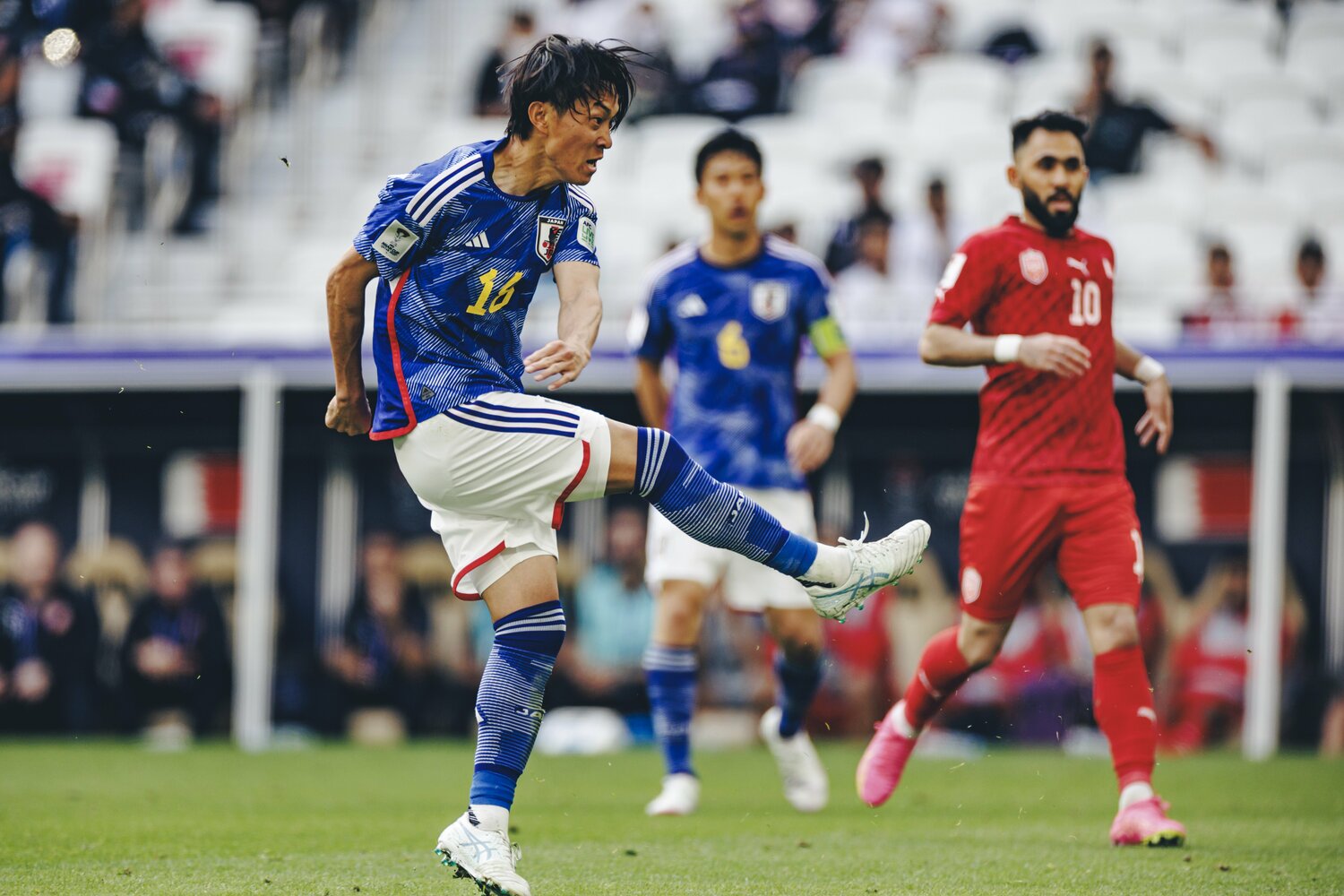 日本の1点目につながった、毎熊の強烈なミドルシュート　©Kiichi Matsumoto