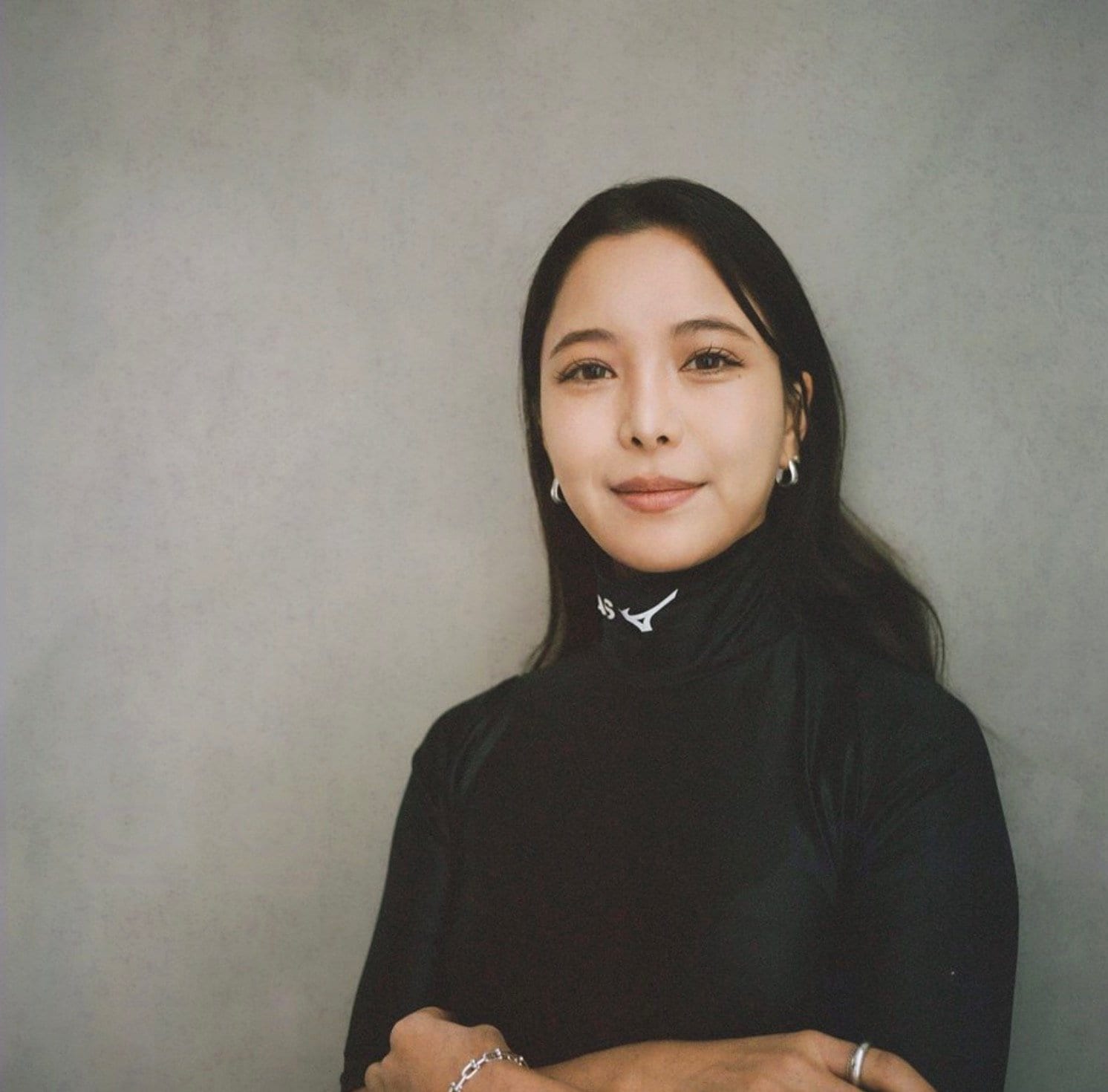 高梨沙羅(たかなし・さら)/1996年10月8日生、北海道出身。'12-'13季に16歳4カ月の史上最年少でW杯総合優勝。男女通じ歴代最多のW杯63勝。五輪女子ノーマルヒルで'14年ソチ4位、'18年平昌銅メダル、'22年北京4位、混合団体も4位だった。152cm ©Asami Enomoto