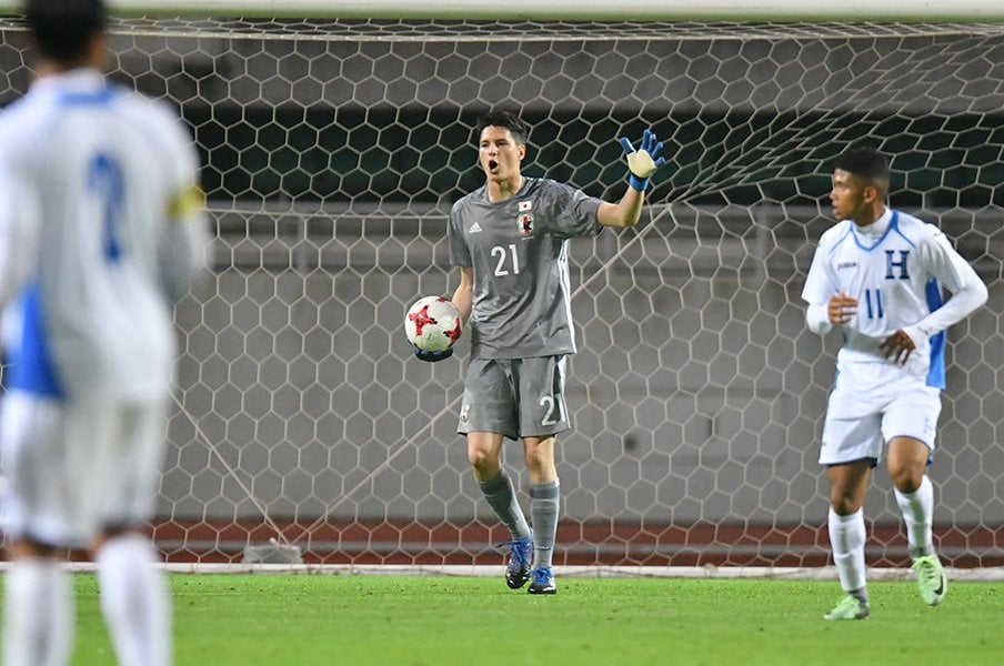 U-20のGK山口瑠伊って、誰？日仏での文武両道サッカー人生。＜Number Web＞ photograph by AFLO