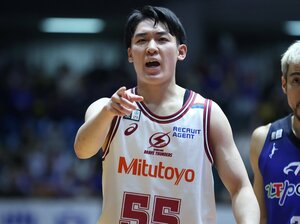 「お前、日本人だろ？」パリ五輪で“因縁”フランス代表の挑発に…Bリーグ「逆輸入」バスケ選手はどう答えた？ 欧州で磨いた「技術以上に大切なもの」