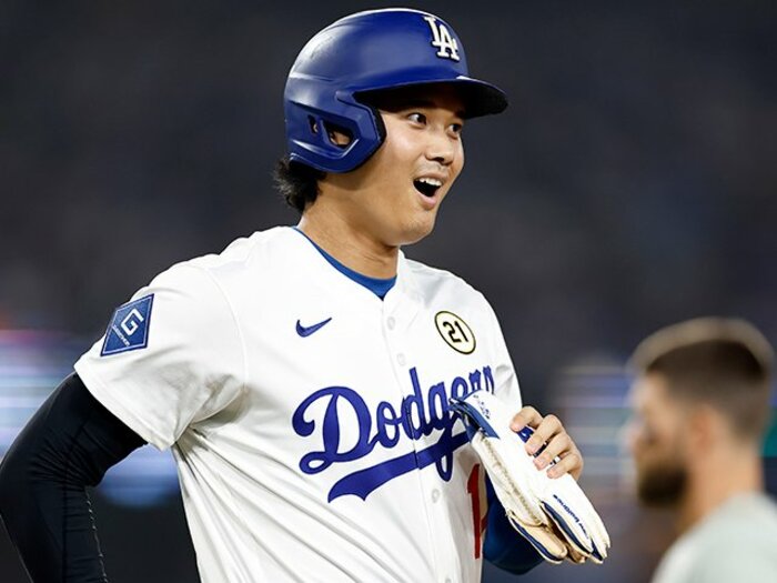 「ショウヘイは最高の先発の1人。役割は…」ドジャース敏腕本部長も“本塁打王争いシュワーバーと対決”大谷翔平も…PS前哨戦、異例の光景＜Number Web＞ photograph by Ronald Martinez/Getty Images
