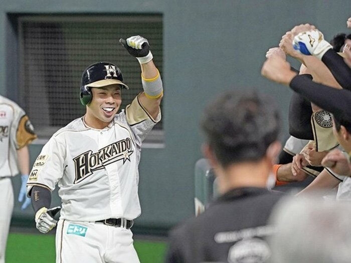 近藤健介の出塁率は王貞治・落合博満・バース級？ 週刊セパ好成績＆珍記録まとめ＜Number Web＞ photograph by Kyodo News