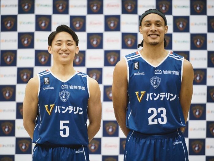 元「高校生Bリーガー」東海大の20歳、河村勇輝が3年目のBリーグで見せた“泥臭い”成長《合流4日目で即試合出場》<Number Web> photograph by Yuki Suenaga